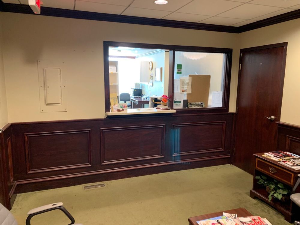 Waukegan Medical Plaza : 1616 Grand Ave, Waukegan, IL 60085